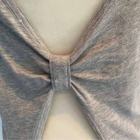 Grey Aeropostale Shirt with Open Back - Picture 3 of 7
